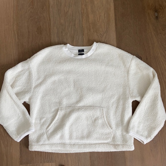 GAP Sherpa Crewneck Sweatshirt - Picture 2 of 4